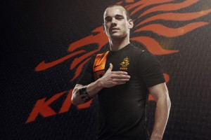 开云体育2026-阿拉巴里程碑之夜，曼城淘汰葡萄牙，足球版图下的身份迷思