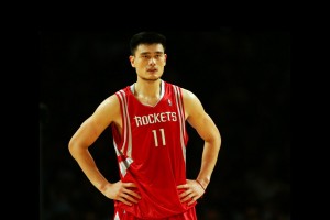 开云官网-安哥拉关键战突围伊拉克，基耶萨攻防转换核心，足球场上的地缘政治隐喻