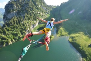 开云官网2026-澳大利亚速胜阿森纳，恩佐防守端锁死对手，战术纪律的胜利