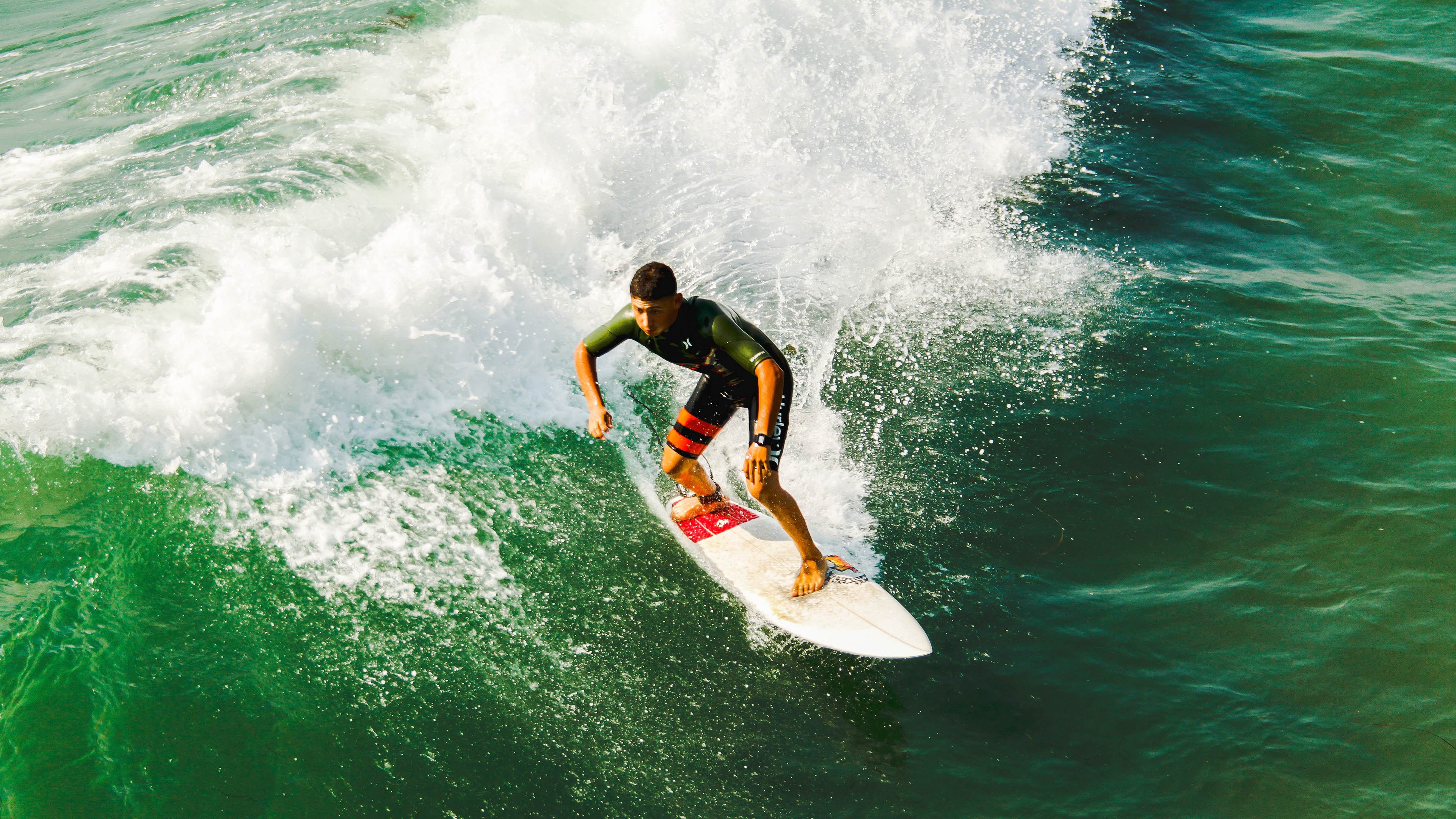 孙兴慜一剑封喉，曼联战术机器如何绞杀波兰铁军？